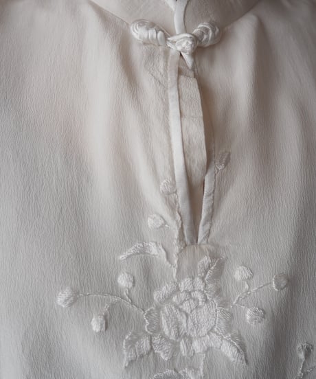 Embroidery Sleeveless China Shirt WH