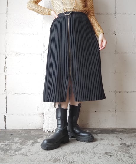Front Zip Design Pleated Skirt BKGD