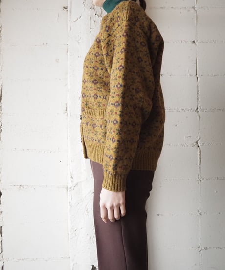 Small Pattern Vneck Cardigan YE