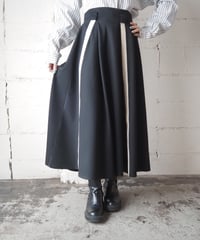 Remake Line Flared Skirt BKIV