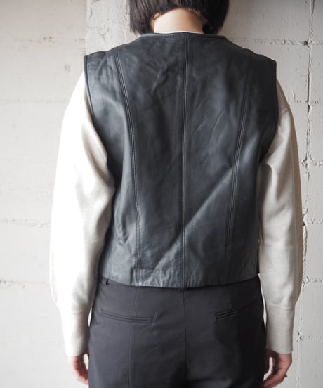 Zip Up Leather Vest BK