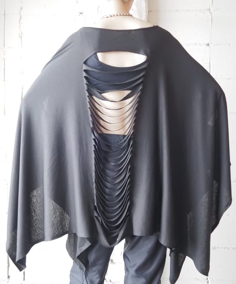 Slash&Cutout Poncho BK