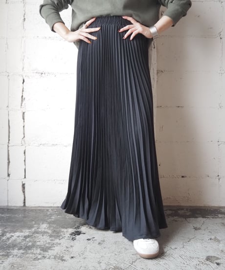 Accordion Pleated Long Skirt BK
