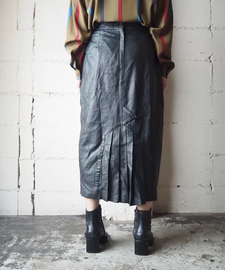 Pleated Leather Tight Skirt BK
