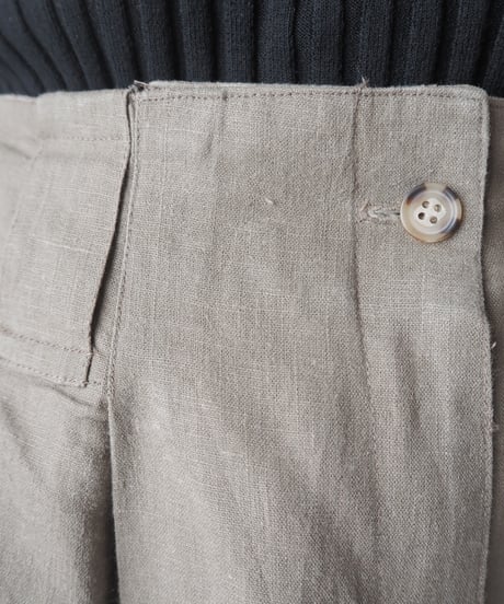 Linen Mix Tuck Shorts KH