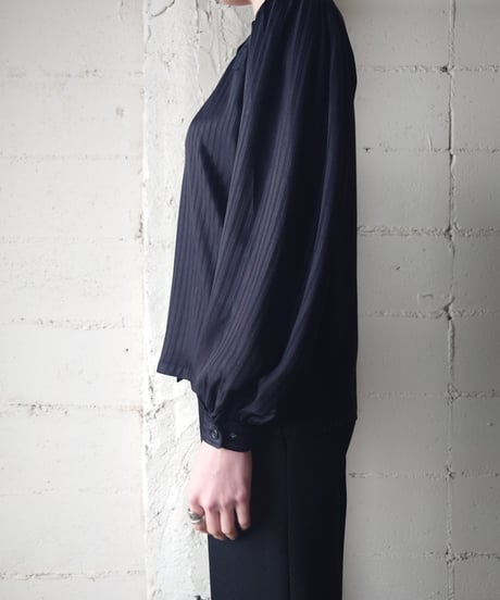 Shadow Stripe Volume Sleeve Blouse BK