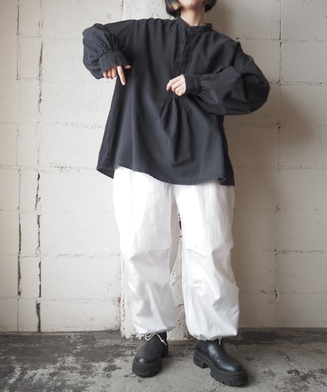 Volume Sleeve Pullover Shirt BK