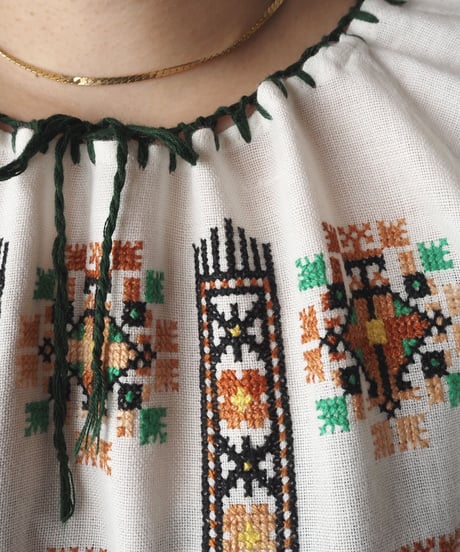 Vintage Embroidery Blouse WHGN