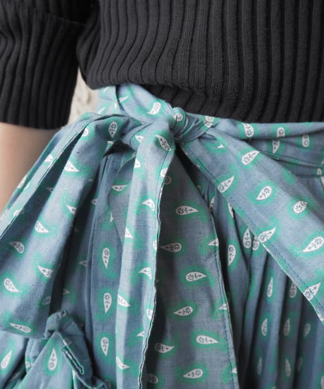 Paisley Pattern Asymmetric Design Tiered Skirt GR GN