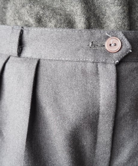 Double Tuck Short Pants GR