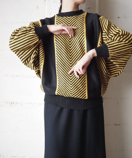Dolman Sleeve Geometric Pattern Knit BKYE