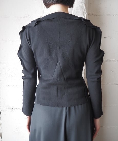 ISSEY MIYAKE Asymmetric Cardigan BK