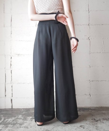 Wide Tuck Pants BK