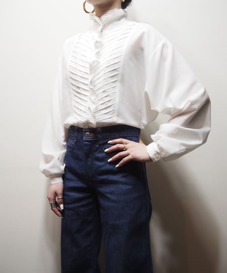 Pleated Bosom Flower Cutwork Blouse WH