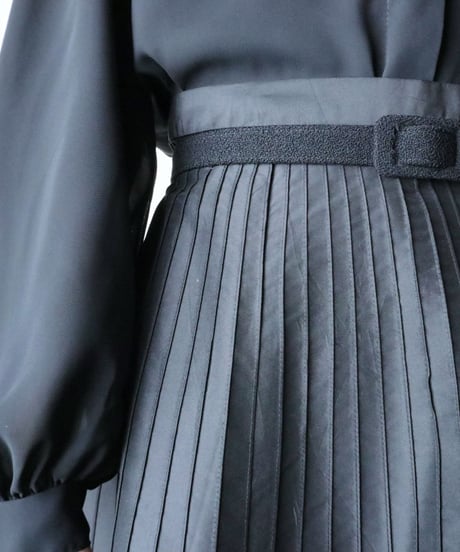 Pin Tuck Flared Silk Skirt BK