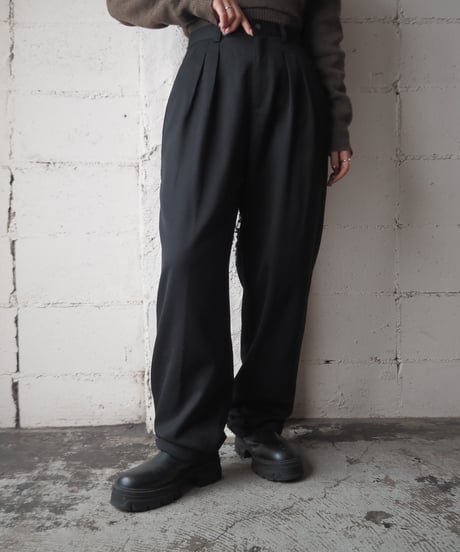 Lizsport Tuck Pants BK
