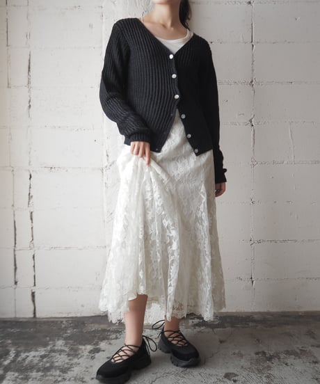 Shell Button Knit Cardigan BK