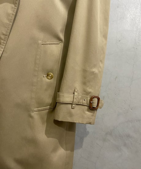 Burberrys Trench Coat BE
