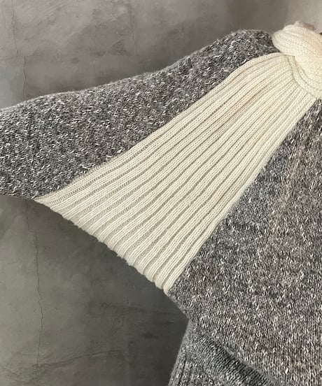 Bicolor Design Sweater GRWH
