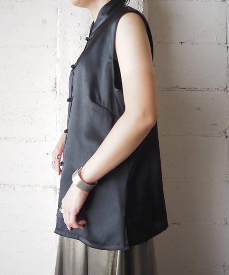 Satin Sleeveless China Shirt BK