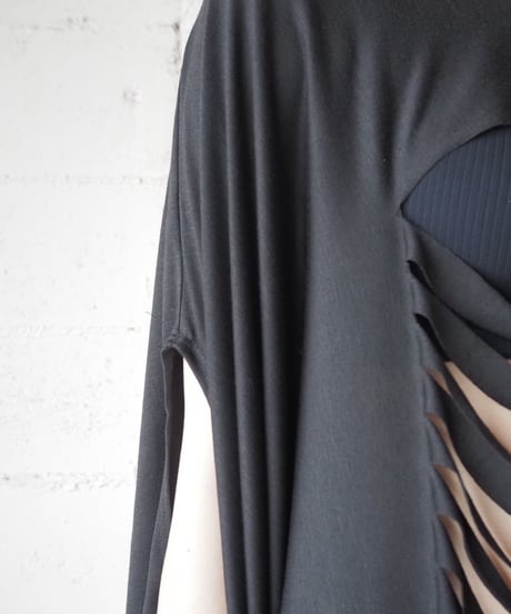 Slash&Cutout Poncho BK