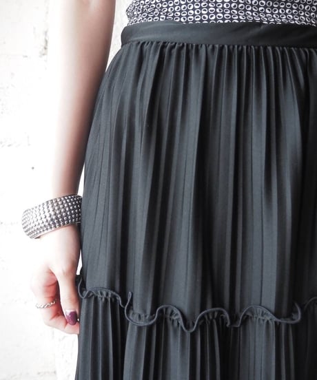 1980's Pleated Tiered Skirt BK