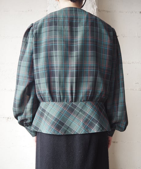 Asymmetric Design Check Blouse GNNV