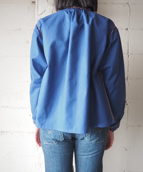 1970's Euro Embroidered Smock Blouse BL