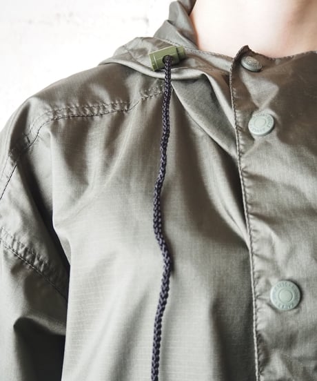 Eddie Bauer Nylon Anorak  KA