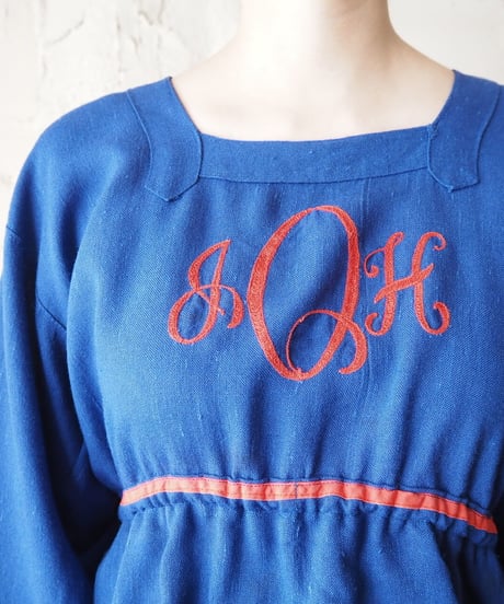 Embroidery Smock Blouse BL