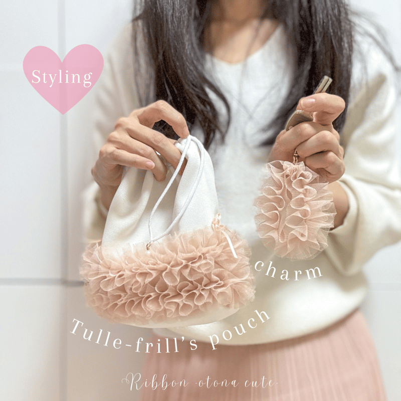 «71»♥️完売♥️フリルアレンジ巾着ポーチ*キルティング仕立て*ラメフリルが可愛い ファッション小物 «71»♥️完売♥️フリルアレンジ巾着ポーチ
