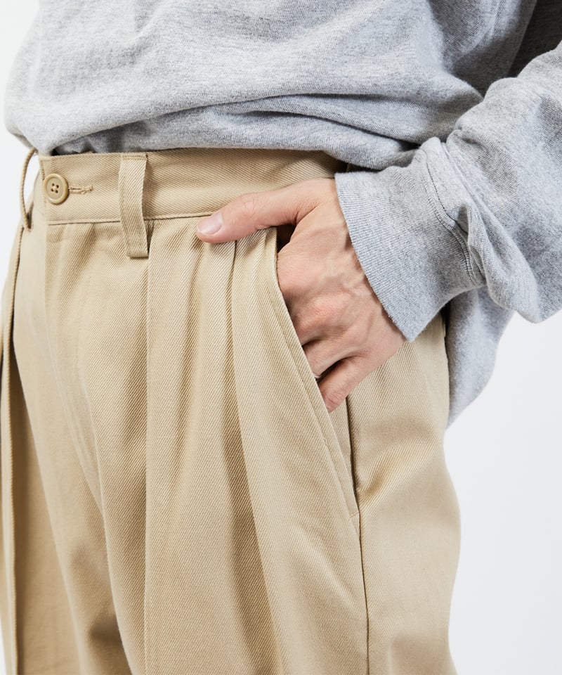 [新品] ALOUND TWOTUCK TAPEREDCHINO PANTS ALOUND TWOTUCK TAPERED CHINO PANTS
