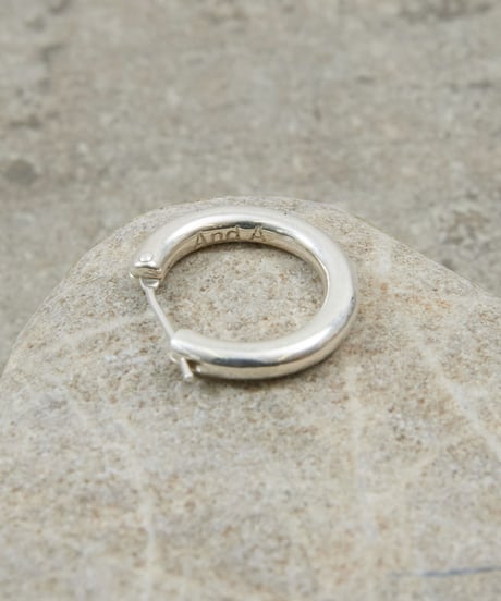 And A アンドエー / SILVER925 MEDIUM HOOP PIERCE シルバー925ミディアムフープピアス（片耳用） / AA-A24U005
