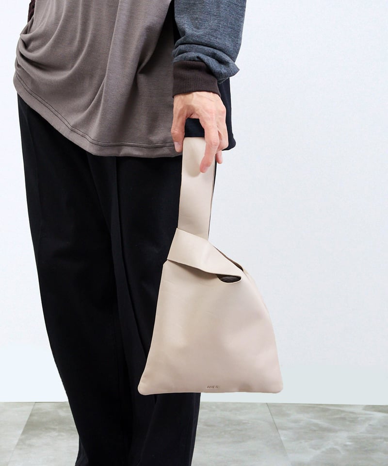 美品　And A アンドエー   レザーマルシェバッグ コンビニエンスバッグ And A アンドエー / FINE LEATHER MARCHE BAG レザーマルシェバッ