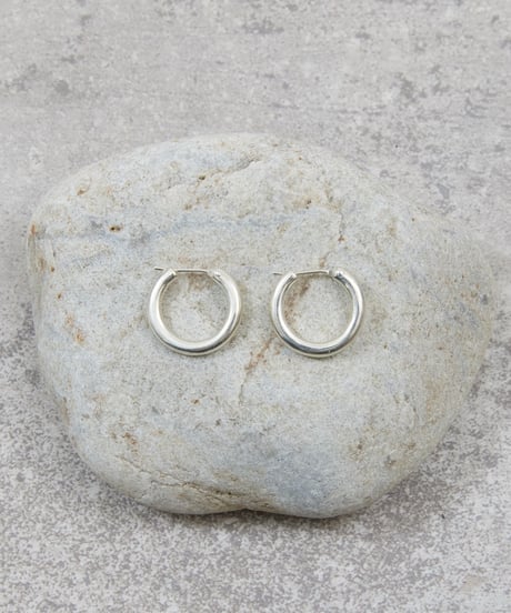 And A アンドエー / SILVER925 MEDIUM HOOP PIERCE シルバー925ミディアムフープピアス（両耳用） / AA-A24U008