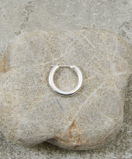 And A アンドエー / SILVER925 MEDIUM HOOP PIERCE シルバー925ミディアムフープピアス（片耳用） / AA-A24U005