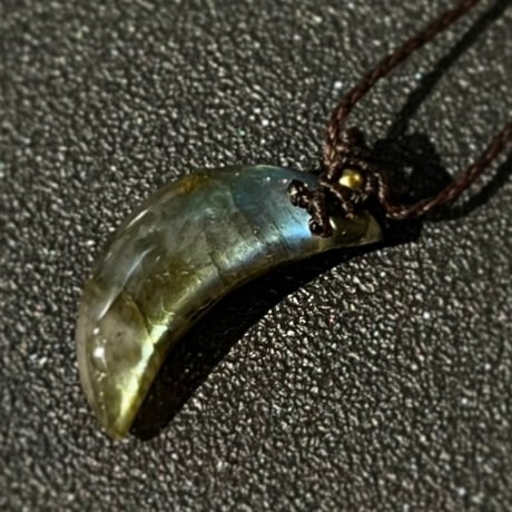 朧月 – Labradorite (RINO MINO’AKA研磨)