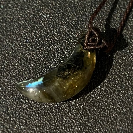 朧月 – Labradorite (RINO MINO’AKA研磨)