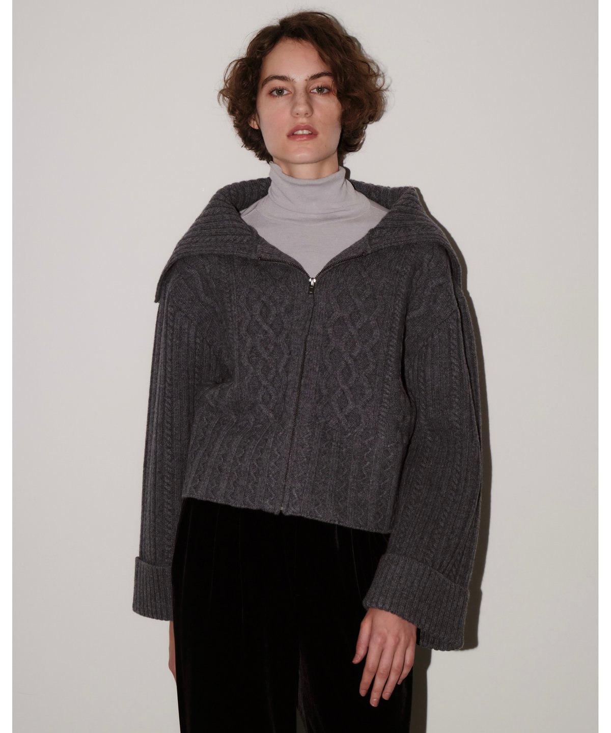 ZIP COLLAR KNIT | OHGA