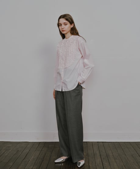 FRONT FRILL