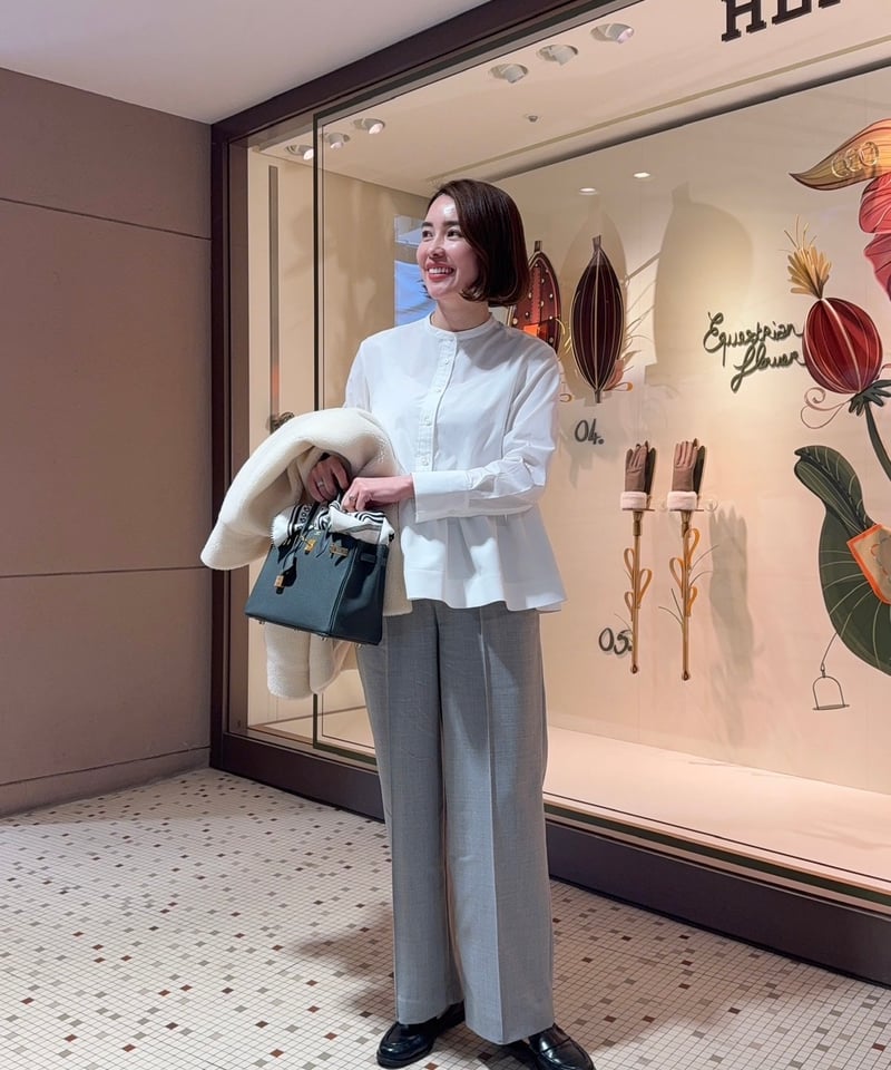 【新品未使用タグ付】OHGA 梳毛パンツ ワイドパンツ グレー M 梳毛パンツ | OHGA