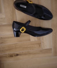 FLOWER LOOP SANDAL | OHGA