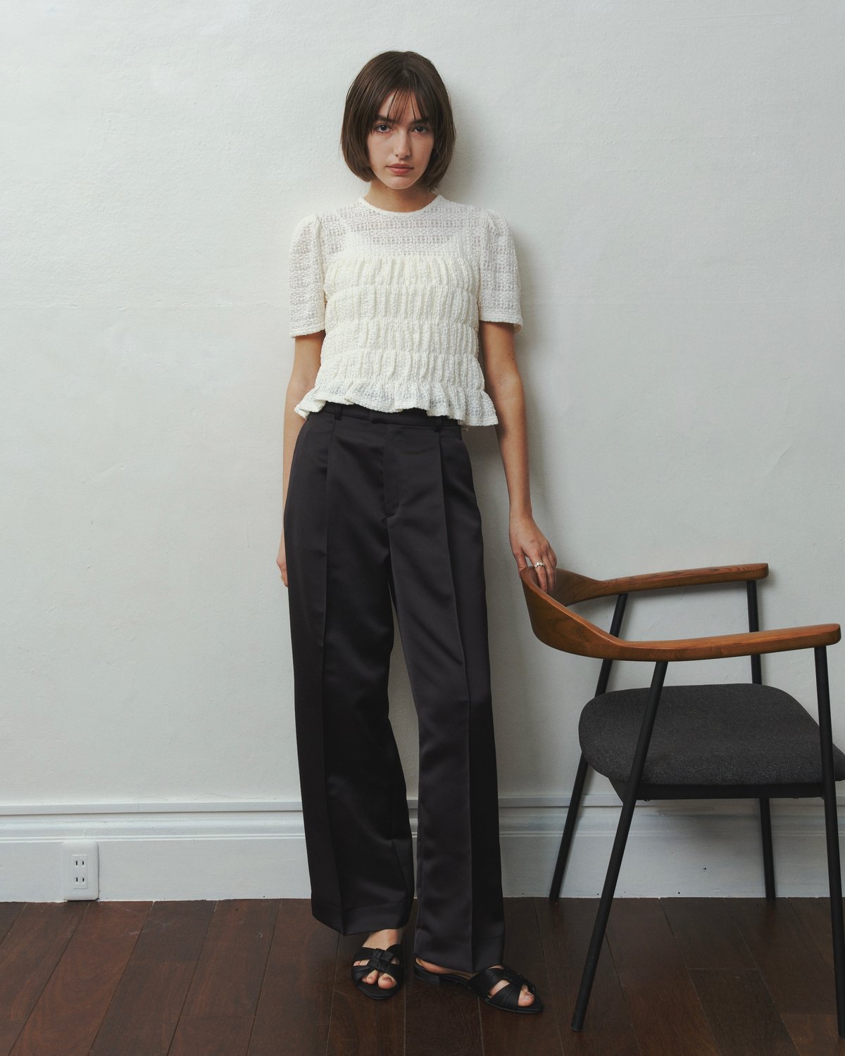 OHGA サテンセミワイドパンツ Sサイズ　　新品 サテンセミワイド | OHGA