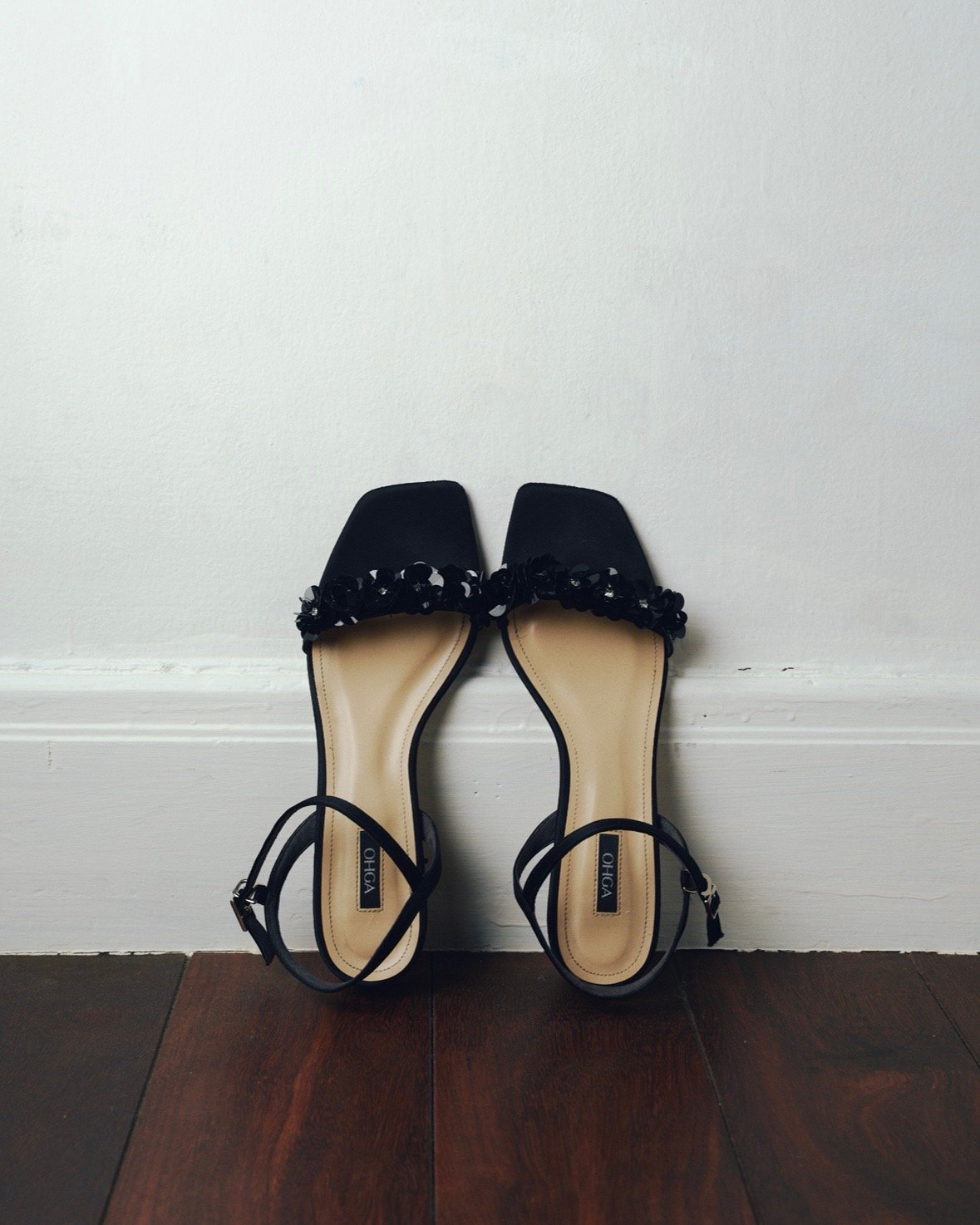 FLOWER LOOP SANDAL | OHGA