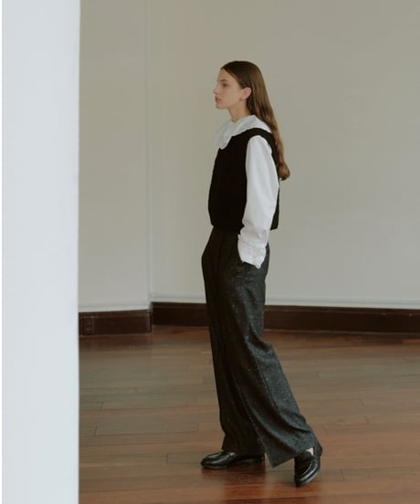 KNIT VEST