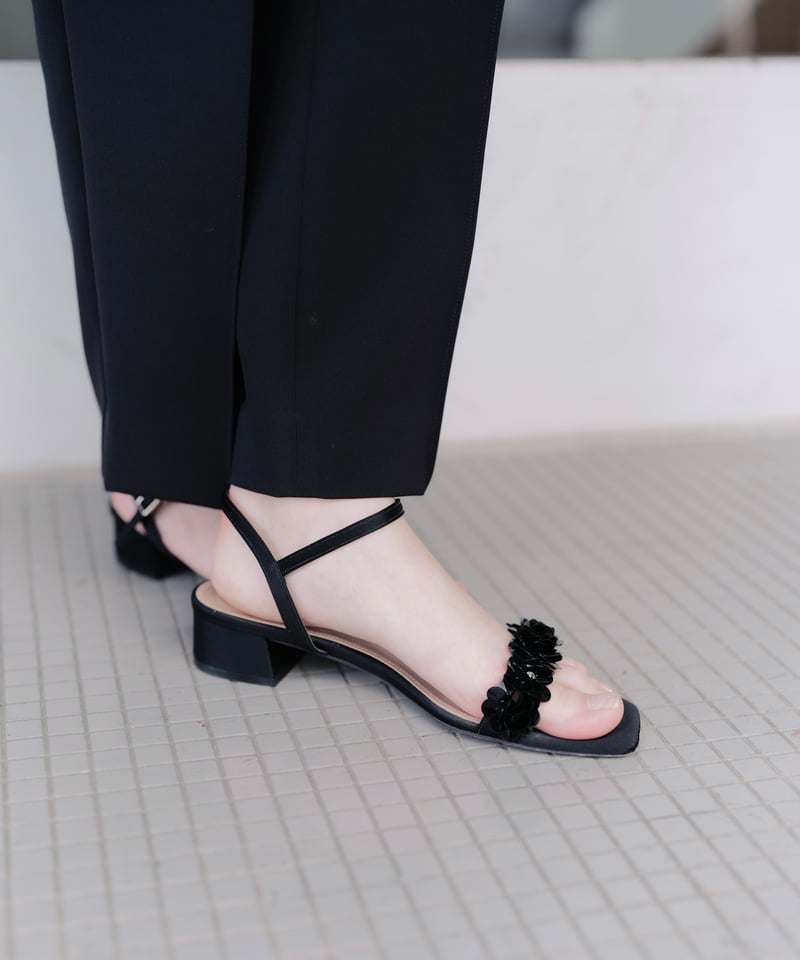 OHGA FLOWER LOOPサンダル　Mサイズ FLOWER LOOP SANDAL | OHGA