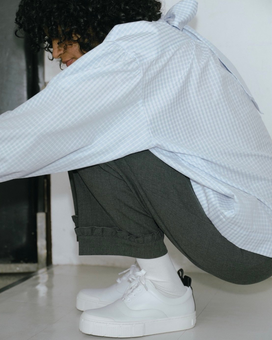 新品未使用　OHGA FRILL PANTS ホワイト Mサイズ W FRILL | OHGA