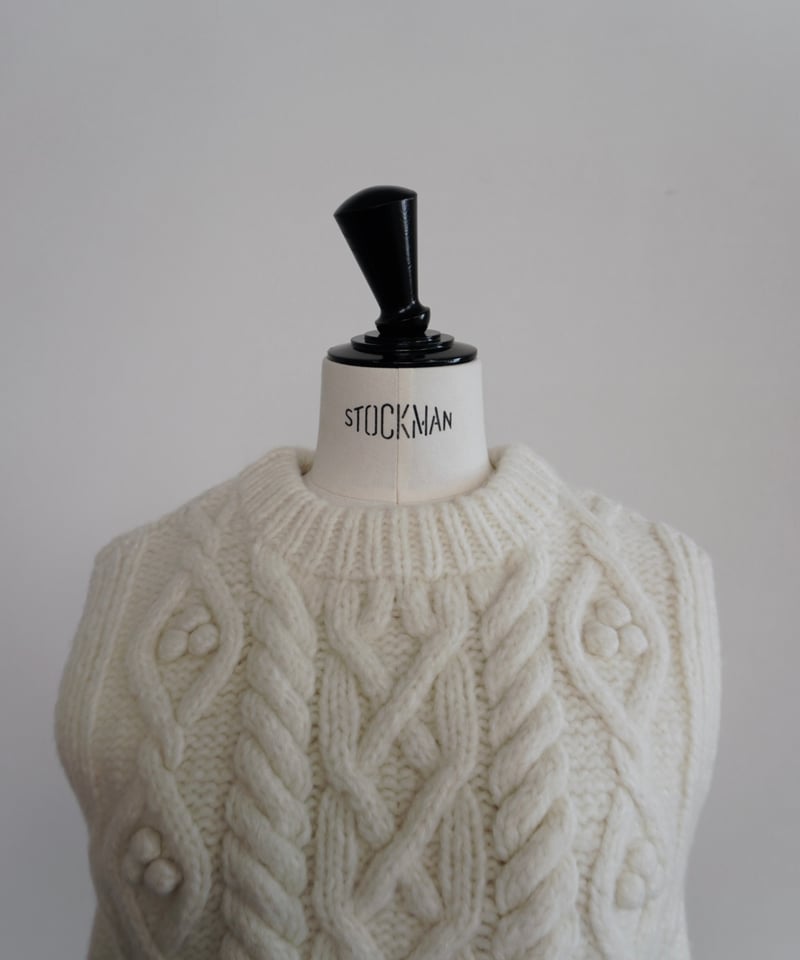KNIT VEST | OHGA