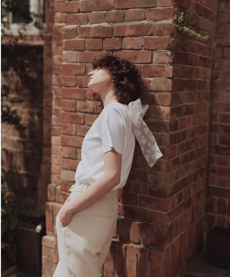 BACK RIBBON T-shirt | OHGA