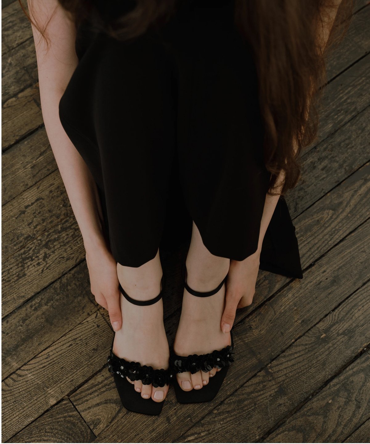 FLOWER LOOP SANDAL | OHGA